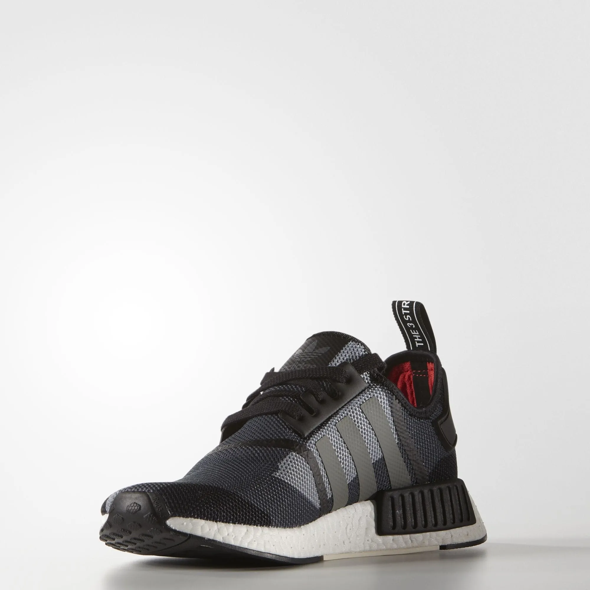 ADIDAS NMD R1 - Core Black Chalk White