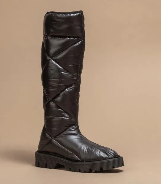 AMATERASU Quilted Nylon boot Black