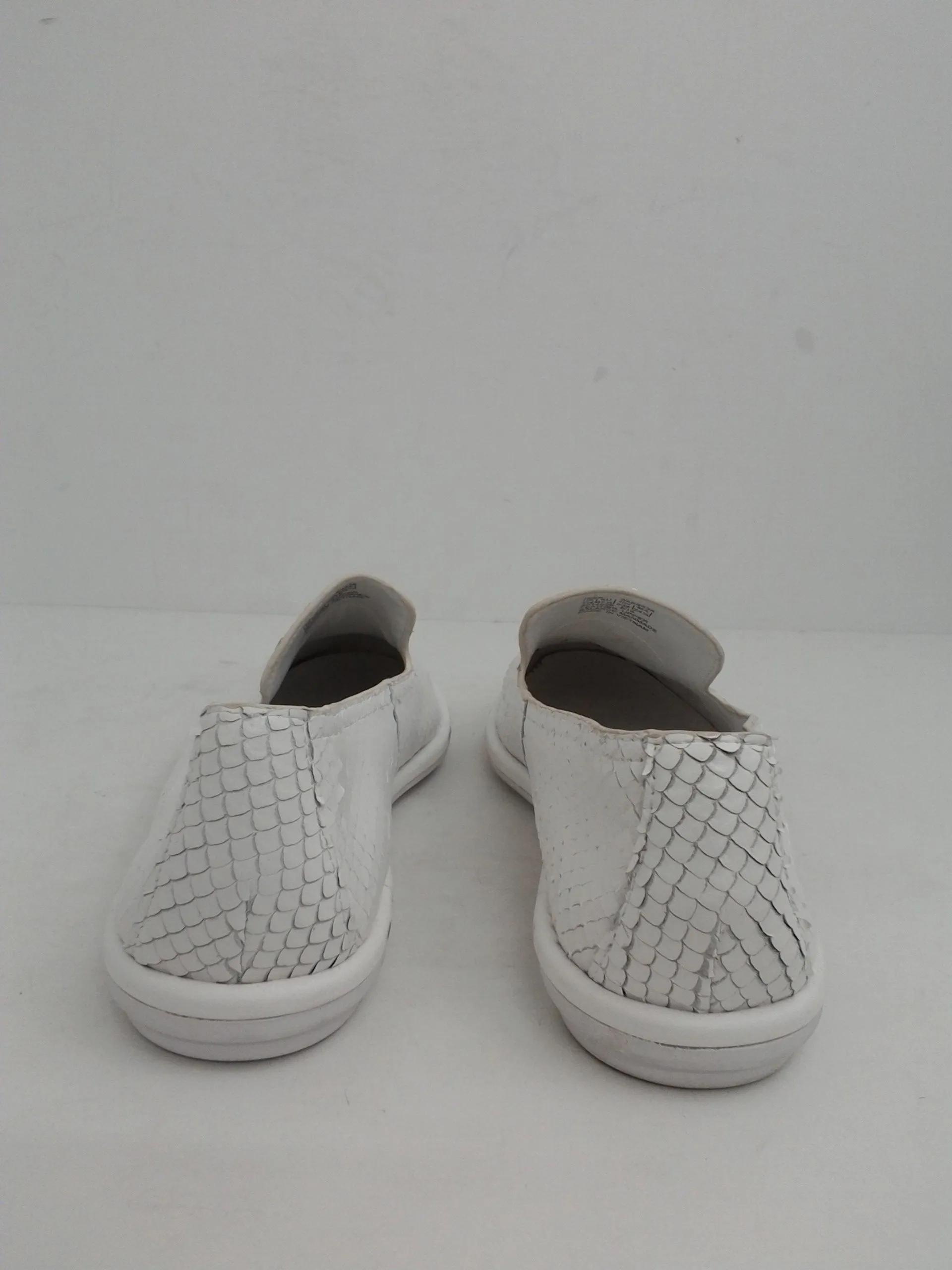 Calvin Klein Women's Issa White Leather Sneakers Size 7.5