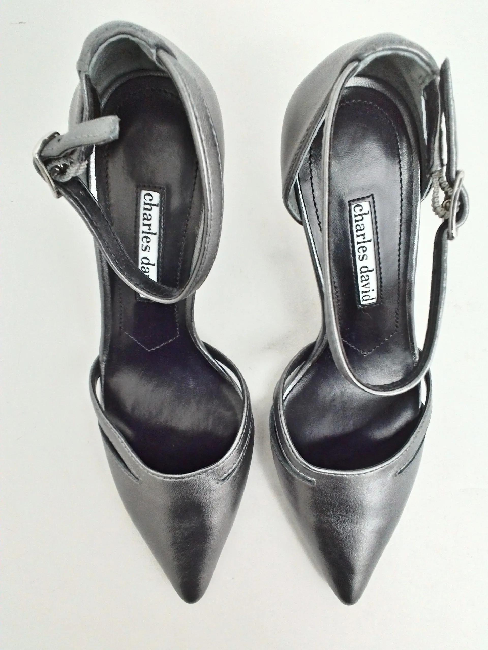 Charles David Women's Astrid Pewter Metallic Leather Upper Heels Size 6 M