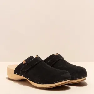 El Naturalista N5834 Clog in Black