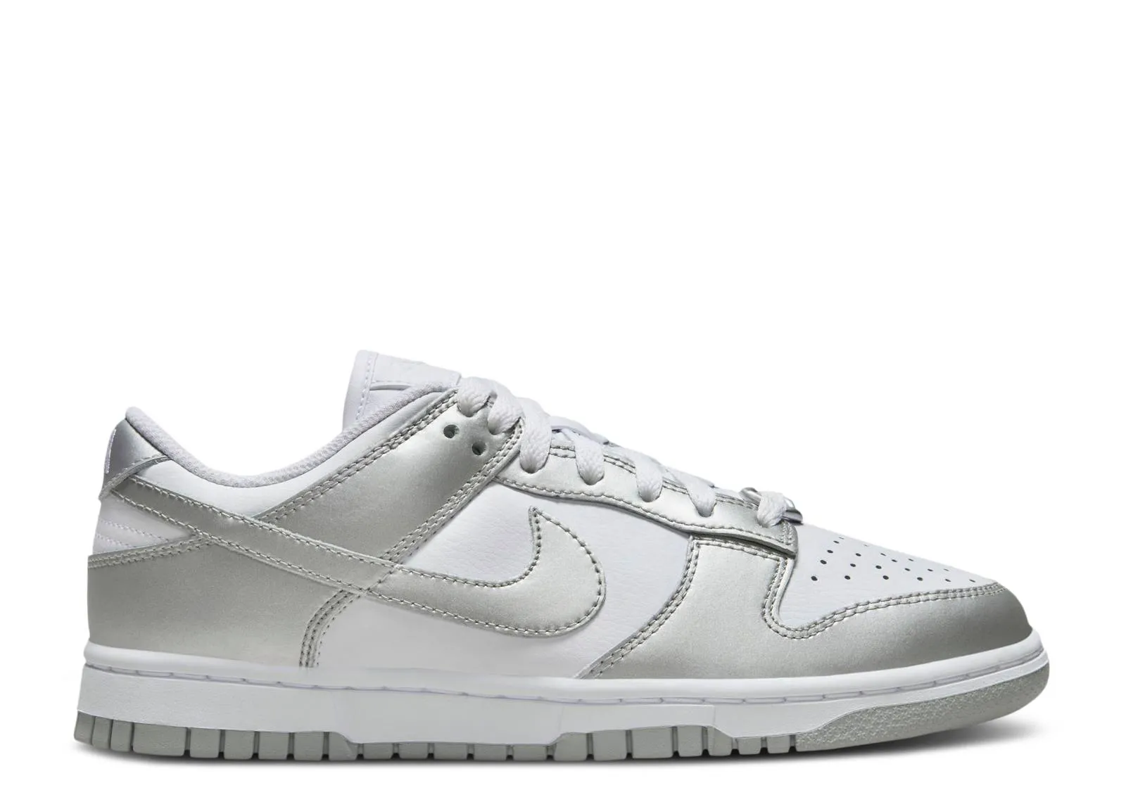 Nike Dunk Low Metallic Silver